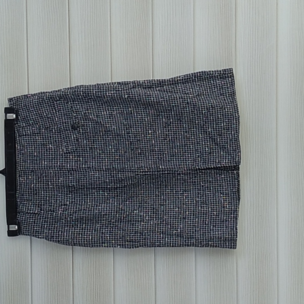 80s Tweed Vintage Skirt with Pleats and Pockets, can wear a Belt with the Skirt - Picture 5 of 8